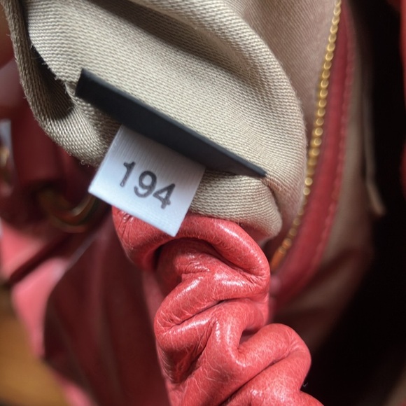 Miu Miu Vitello Lux Rosa Crossbody - Picture 11 of 17